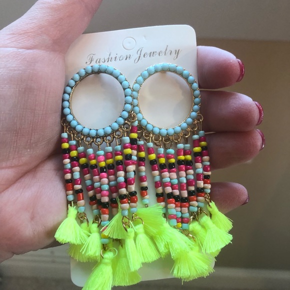 Stunning Beaded earrings - Picture 5 of 5